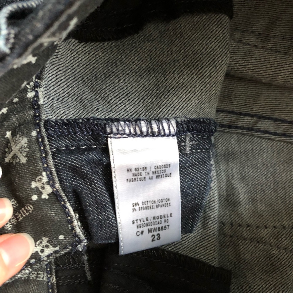 NWOT Guess premium denim jeans - Picture 6 of 6